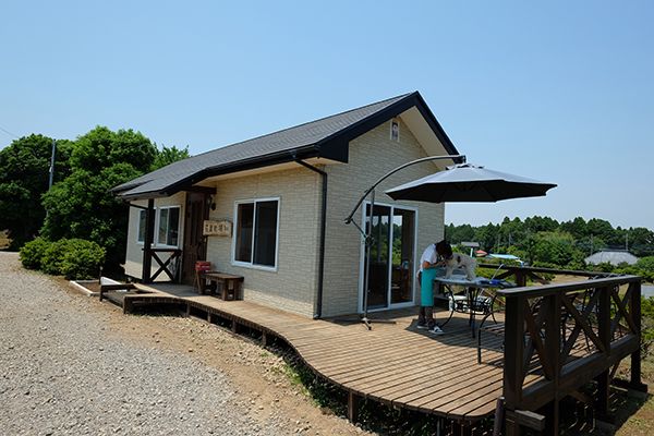 老犬ホーム花園牧場外観